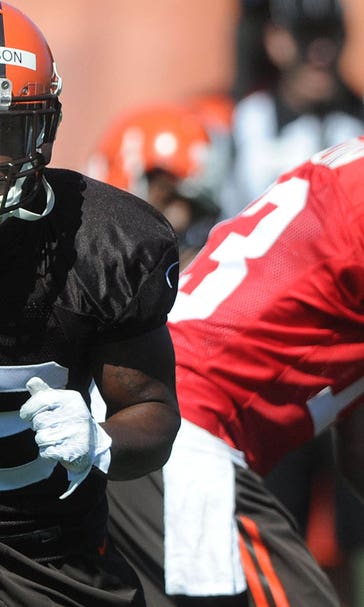 Browns rookie RB Johnson clears concussion protocol, could play Sunday